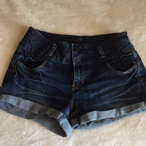 Mid rise denim shorts